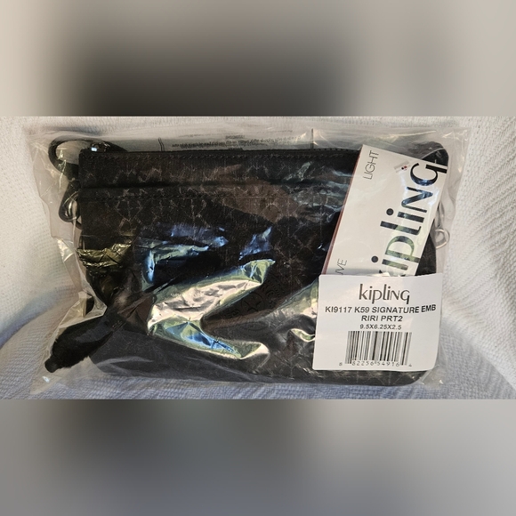 Kipling RiRi black signature embossed print crossbody NWT - Picture 5 of 5